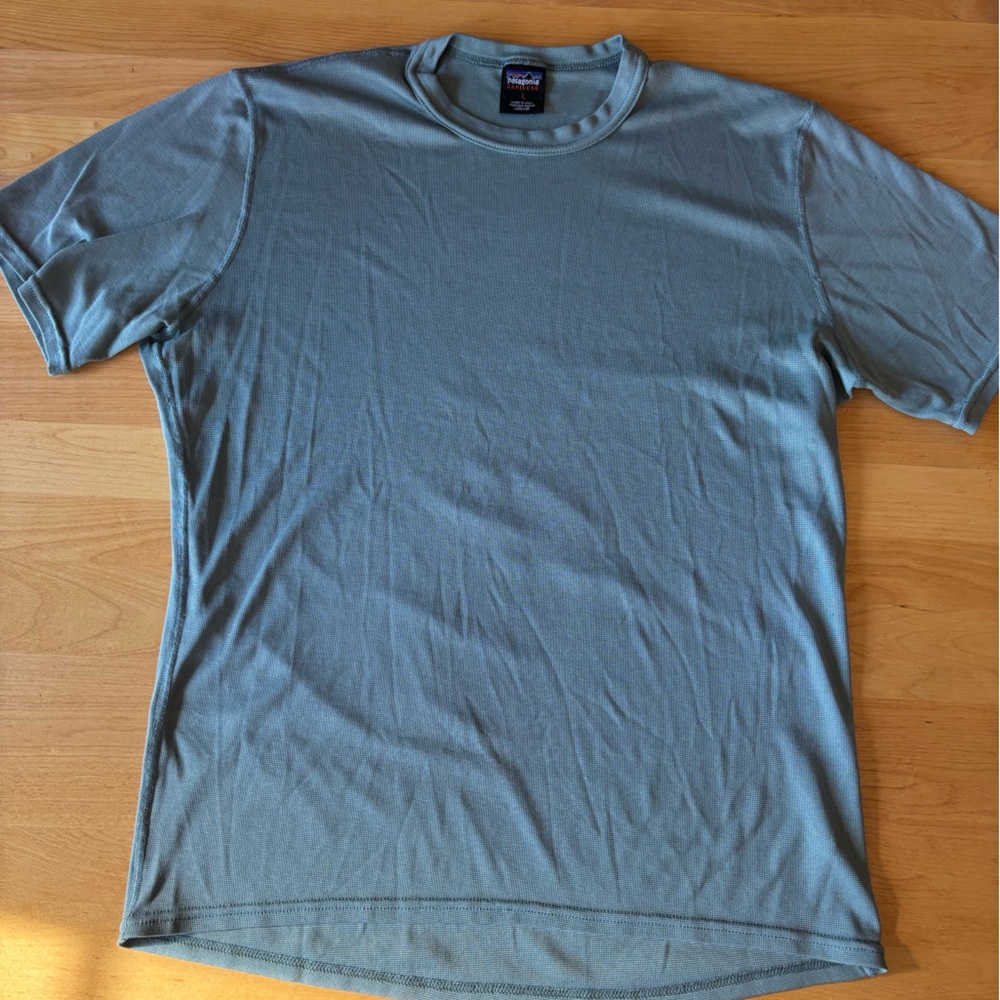 Patagonia Capilene Large Made in USA Baselayer Short Sleeves